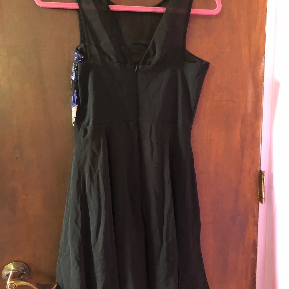 Dress - Picture 3 of 4